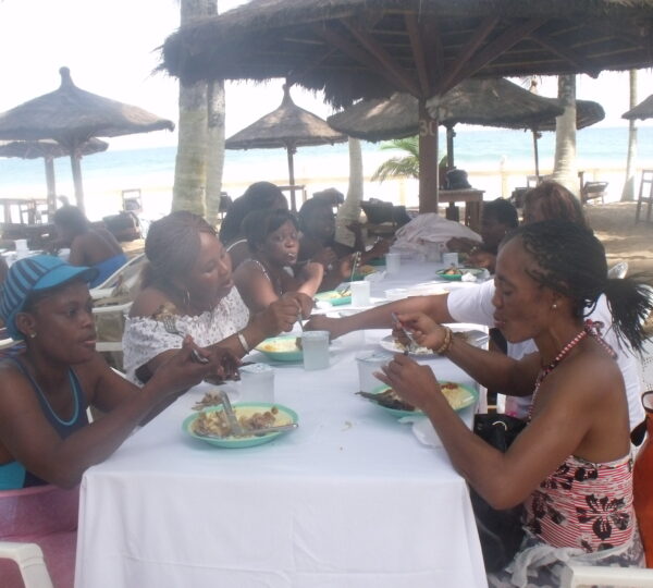 Sortie du personnel de l&rsquo;école