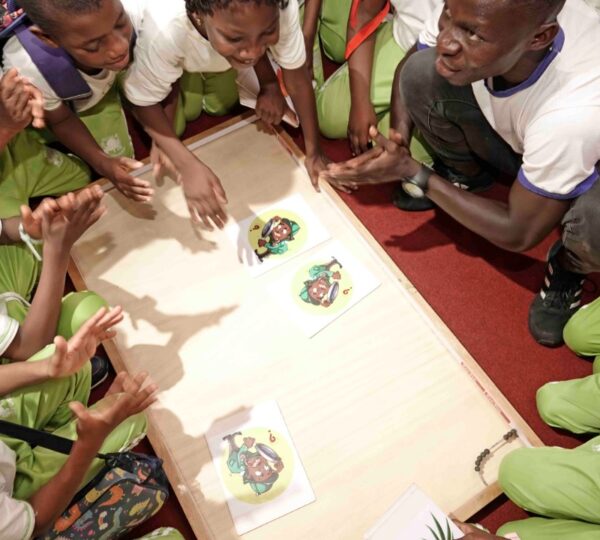 Les élèves de 6è au SALON DU LIVRE POUR ENFANTS ET ADOLESCENTS